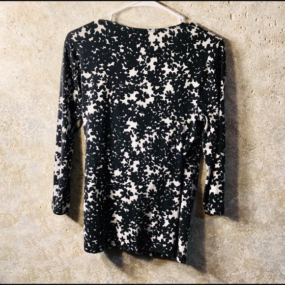 Ann Taylor open construct wrap top size M perfect! - Picture 5 of 5